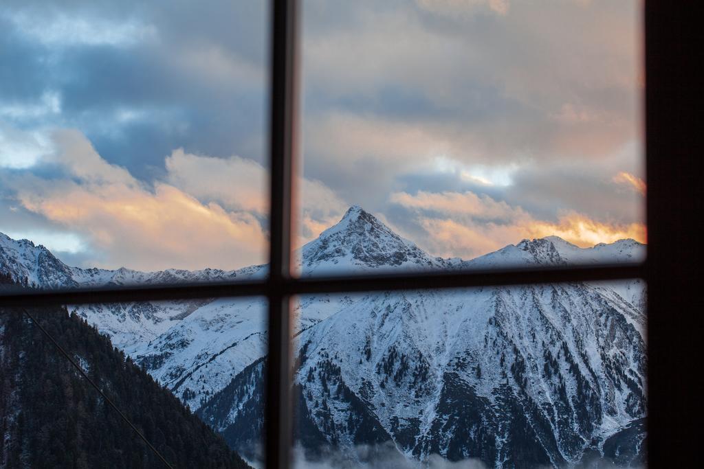 Berggasthof Hochzeigerhaus Jerzens Exterior photo
